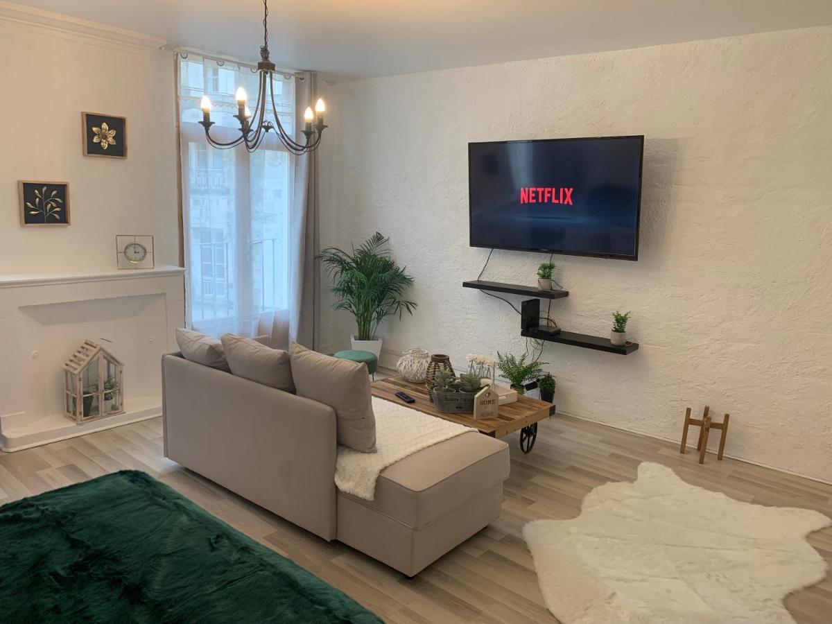 Le Green & Peace Centre Historique, En Face Du Musee Du Pilori, A 2Mn A Pied De L'Hyper Centre Et Proche Toutes Commodites, Wifi-Netflix 니오르 외부 사진